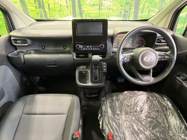 TOYOTA SIENTA HYBRID 2025