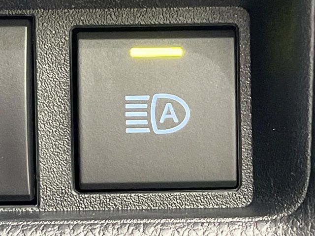 TOYOTA SIENTA HYBRID 2025