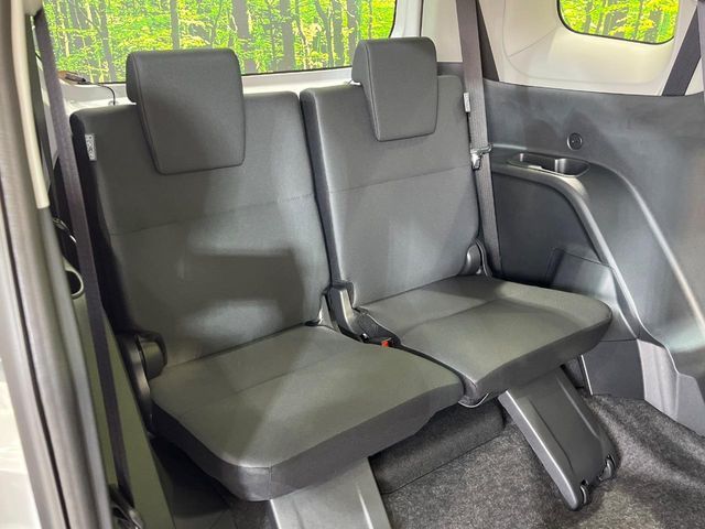 TOYOTA SIENTA HYBRID 2025