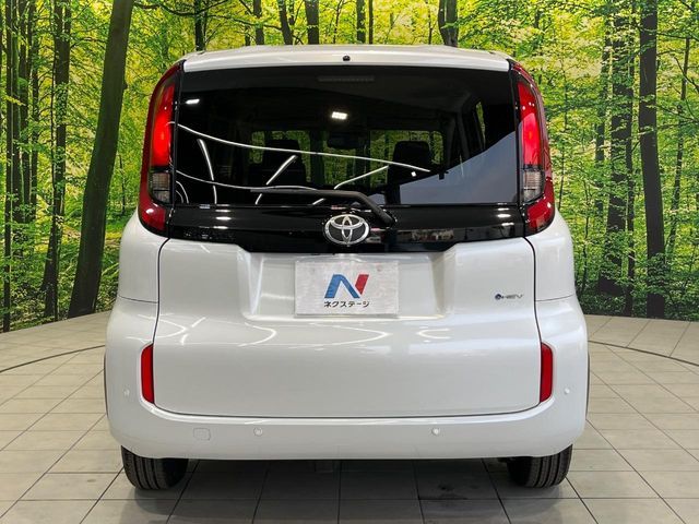 TOYOTA SIENTA HYBRID 2025