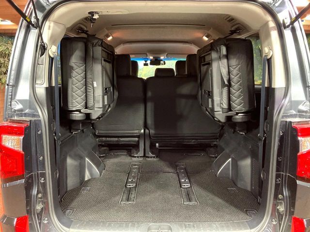 MITSUBISHI DELICA D:5 4WD 2023