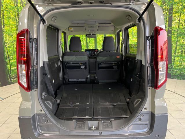 SUZUKI Spacia GEAR 2024