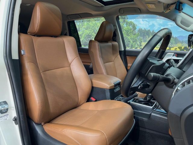 TOYOTA LANDCRUISER PRADO 2022