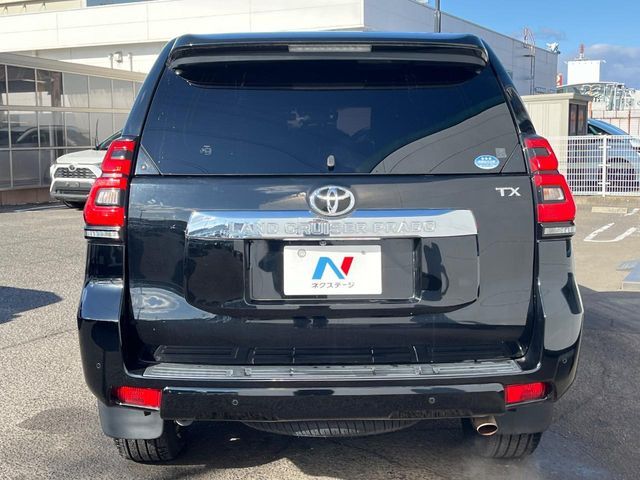 TOYOTA LANDCRUISER PRADO 2018