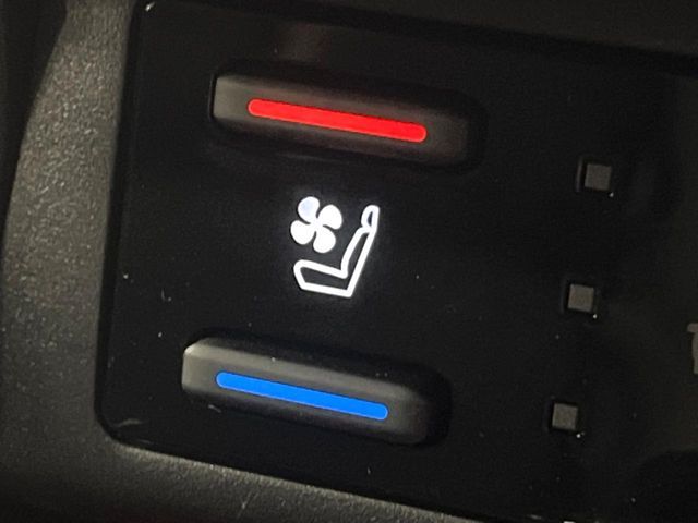 TOYOTA RAV4 HYBRID 4WD 2023