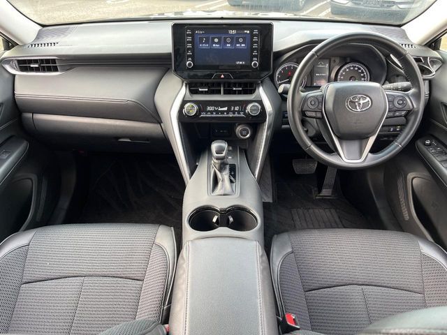 TOYOTA HARRIER 2WD 2022