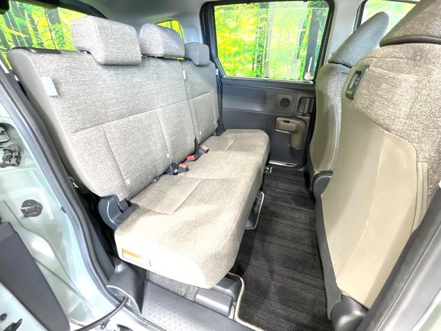 TOYOTA SIENTA HYBRID 2024