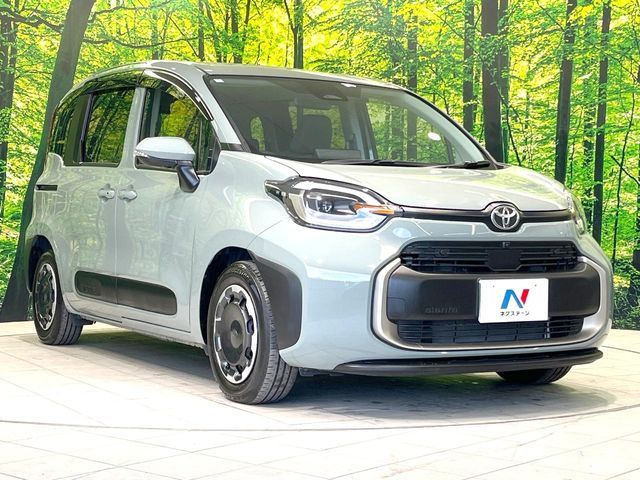 TOYOTA SIENTA HYBRID 2024