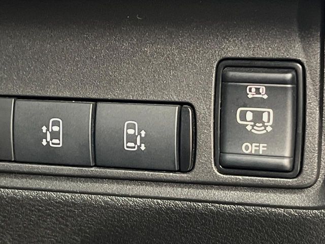 NISSAN SERENA  WG 4WD 2023