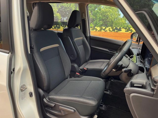 NISSAN SERENA  WG 4WD 2023