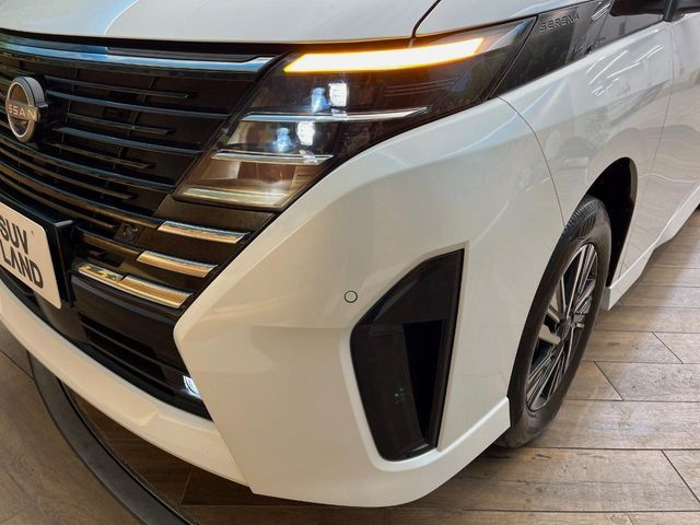 NISSAN SERENA  WG 4WD 2023