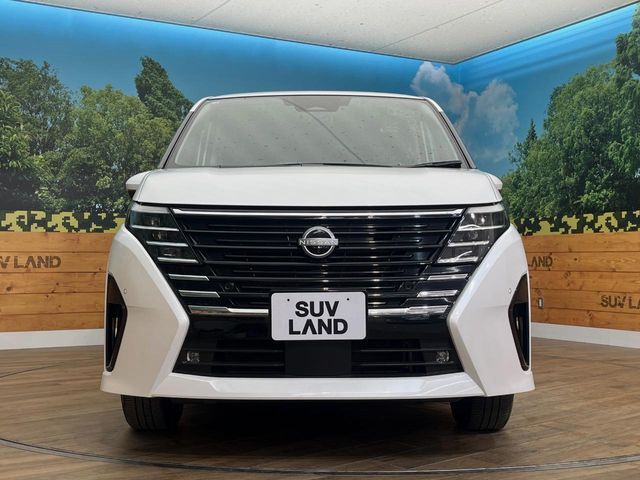 NISSAN SERENA  WG 4WD 2023