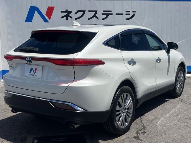TOYOTA HARRIER 2WD 2022