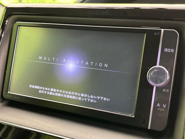 TOYOTA VOXY HYBRID 2014