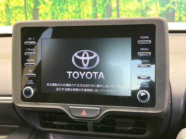 TOYOTA YARIS HYBRID 2022