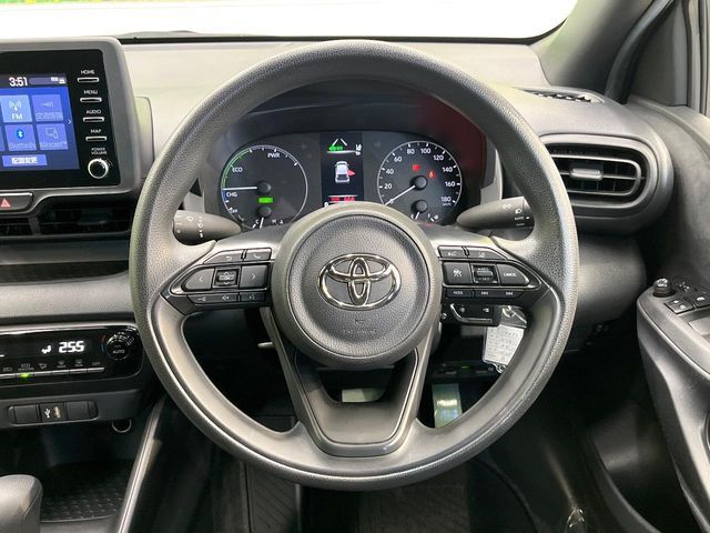 TOYOTA YARIS HYBRID 2022