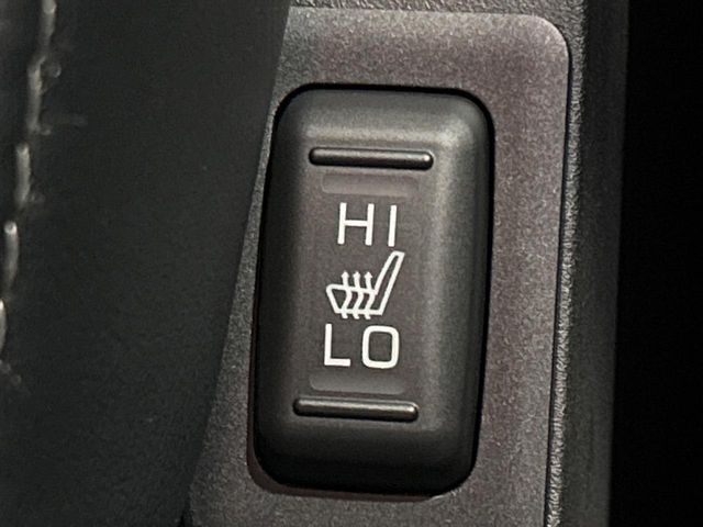 MITSUBISHI DELICA D:5 4WD 2025