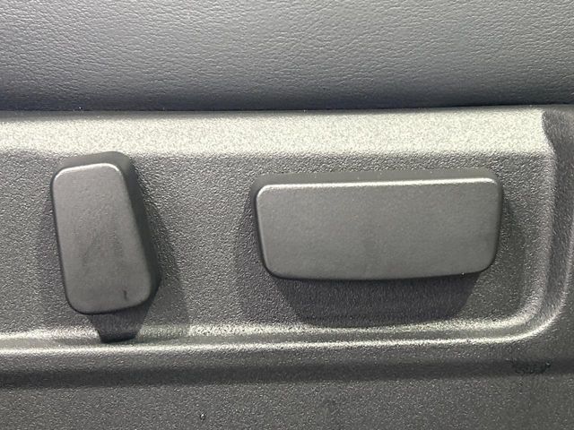 MITSUBISHI DELICA D:5 4WD 2025