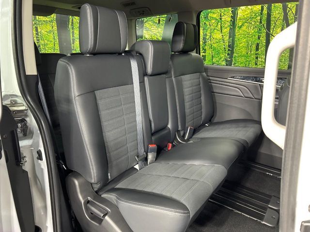 MITSUBISHI DELICA D:5 4WD 2025