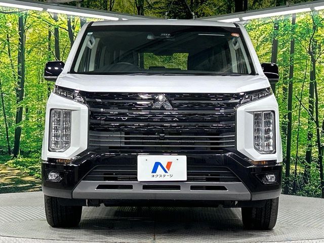 MITSUBISHI DELICA D:5 4WD 2025