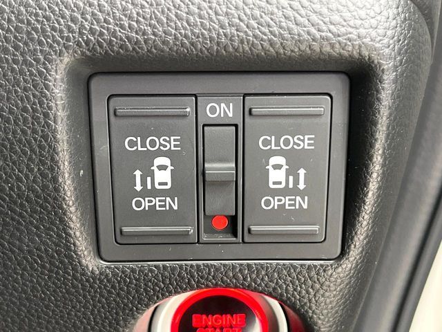 HONDA N BOX CUSTOM 2018