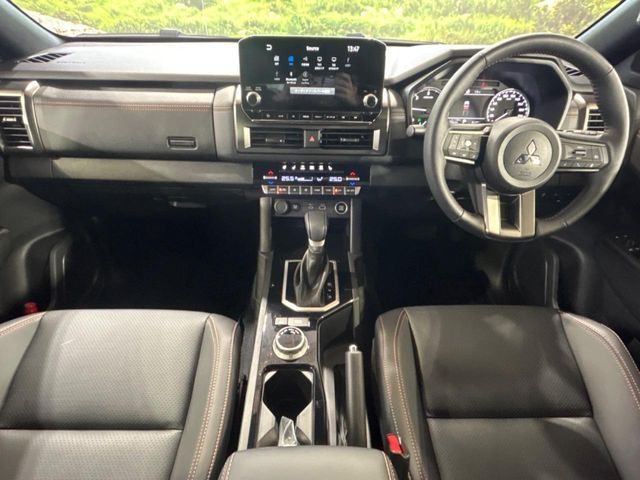 MITSUBISHI TRITON 2025