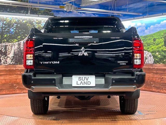 MITSUBISHI TRITON 2025