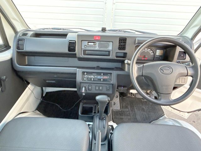 DAIHATSU HIJET truck 4WD 2019