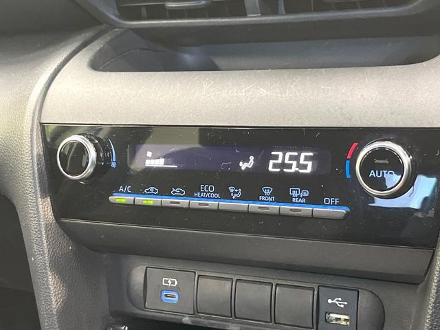 TOYOTA YARIS CROSS 2023