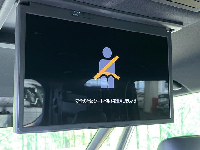 TOYOTA NOAH HYBRID 2022