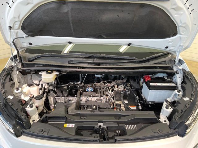 TOYOTA NOAH HYBRID 2022