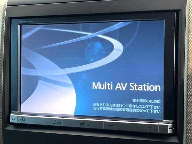 TOYOTA VELLFIRE 2013