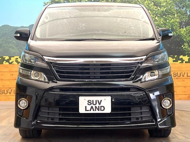 TOYOTA VELLFIRE 2013