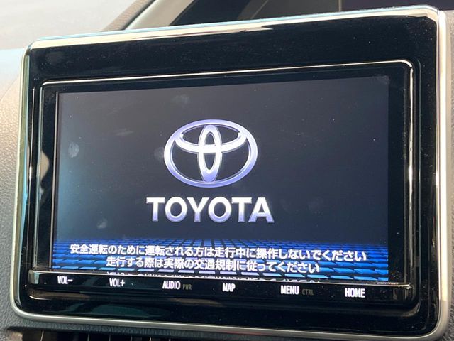 TOYOTA VOXY 2020