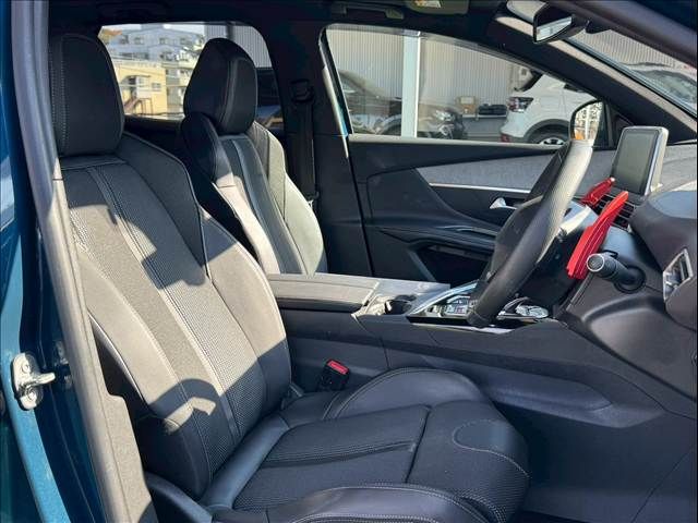 PEUGEOT PEUGEOT 3008 2023