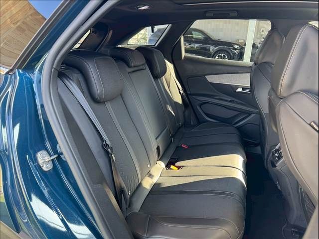 PEUGEOT PEUGEOT 3008 2023