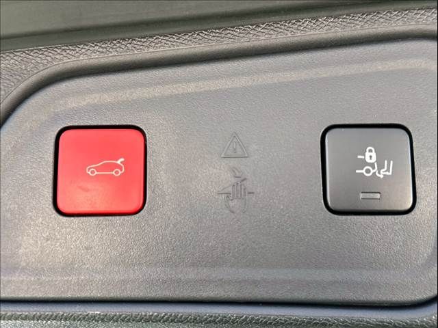 PEUGEOT PEUGEOT 3008 2023