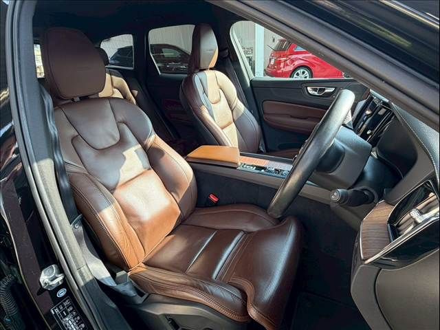 VOLVO VOLVO XC60 2019