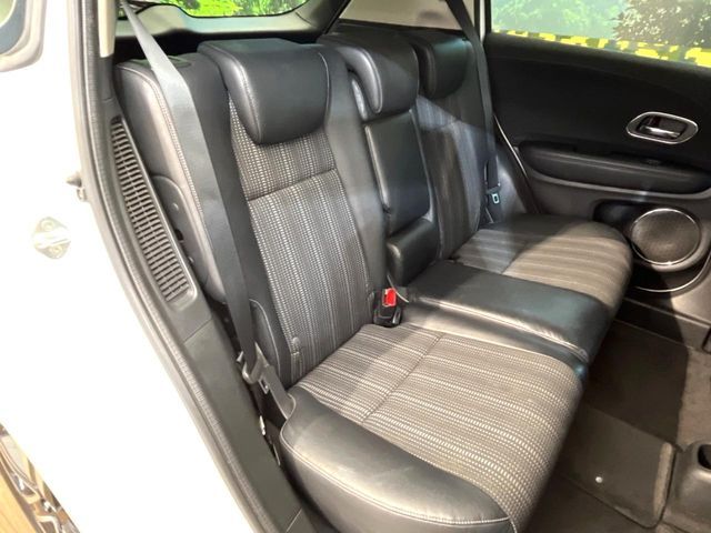 HONDA VEZEL HYBRID 2015