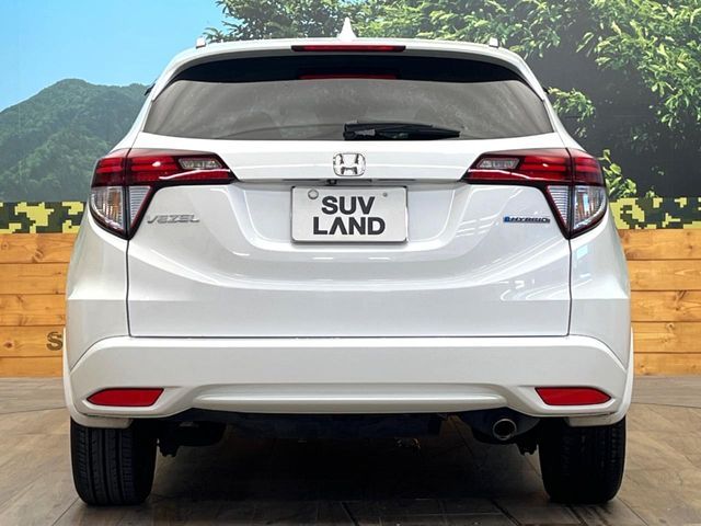 HONDA VEZEL HYBRID 2015