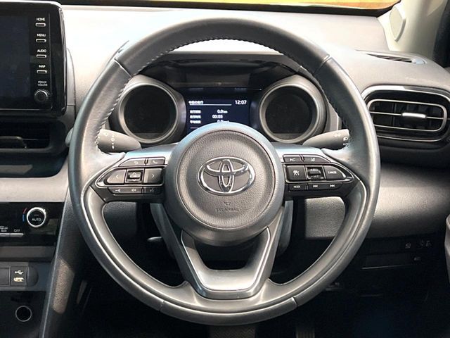 TOYOTA YARIS CROSS 2023