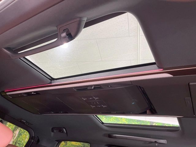 TOYOTA VELLFIRE  HYBRID 2023