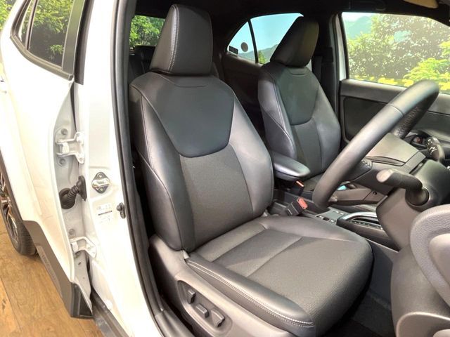 TOYOTA YARIS CROSS HYBRID 2025