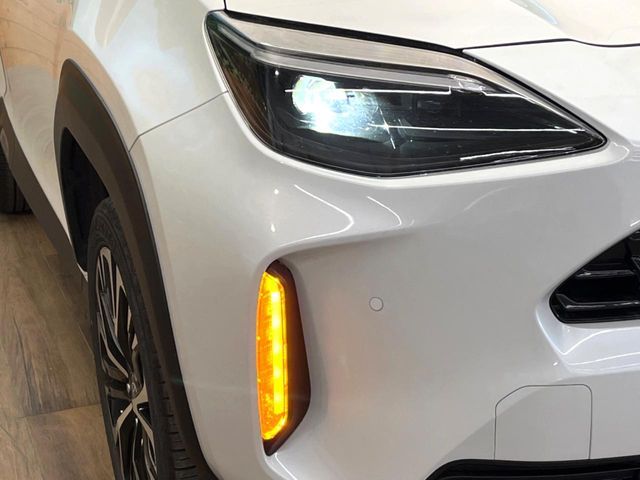 TOYOTA YARIS CROSS HYBRID 2025