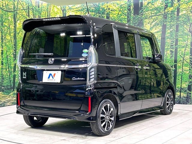 HONDA N BOX CUSTOM 2018