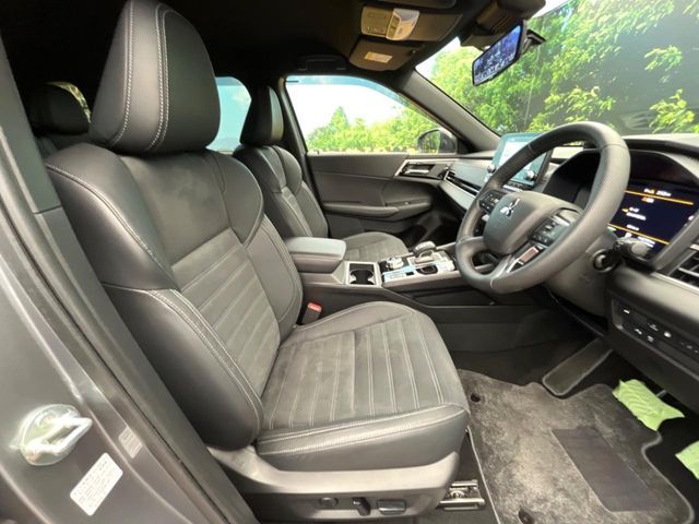 MITSUBISHI OUTLANDER PHEV 2023