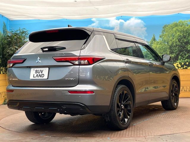 MITSUBISHI OUTLANDER PHEV 2023