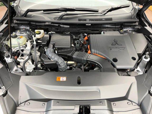 MITSUBISHI OUTLANDER PHEV 2023