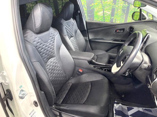 TOYOTA PRIUS PHV 2017