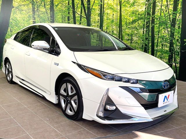 TOYOTA PRIUS PHV 2017